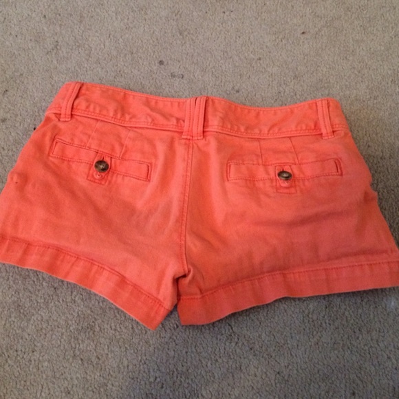 Shorts - Picture 3 of 3