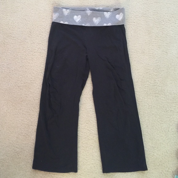 PINK yoga capris - Picture 1 of 2