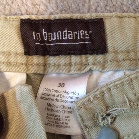 Men's shorts - Picture 2 of 3