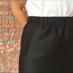 Loft Skirt w/ POCKETS!