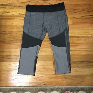 Lululemon cropped leggings!