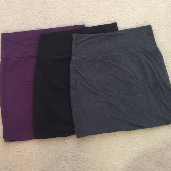 Set of 3 knit mini skirts