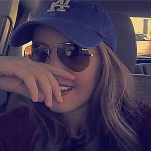 Meet your Posher, Jacy