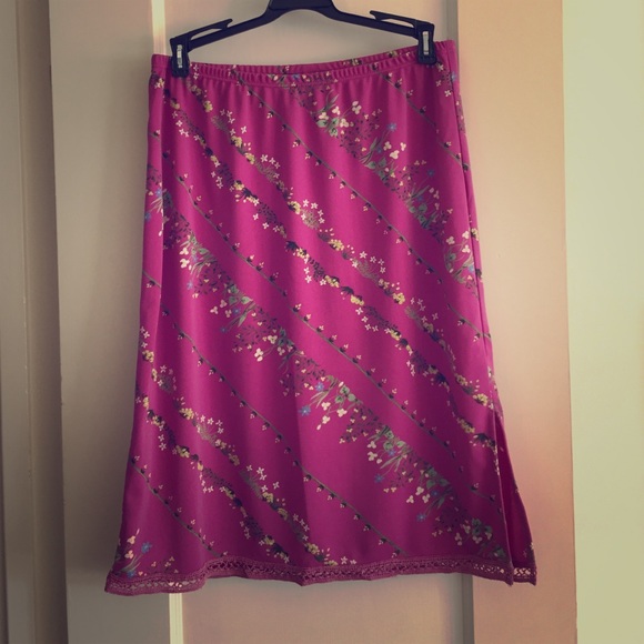 EUC BCBG Max Azria Classic Skirt