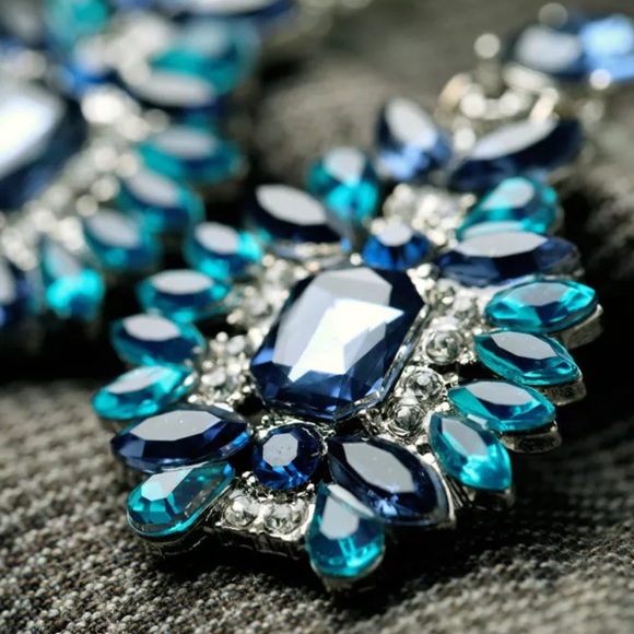 Last One! Blue Resin Earrings - Picture 2 of 7