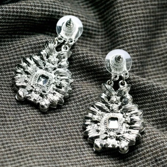 Last One! Blue Resin Earrings - Picture 3 of 7