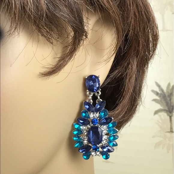 Last One! Blue Resin Earrings - Picture 5 of 7