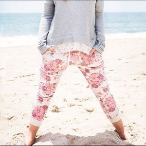 HOLLISTER + Lucy Hale Floral Joggers