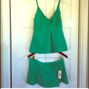 New underwire and skirt tankini. bottom never worn