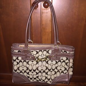 Authentic Coach large shoulder bag
