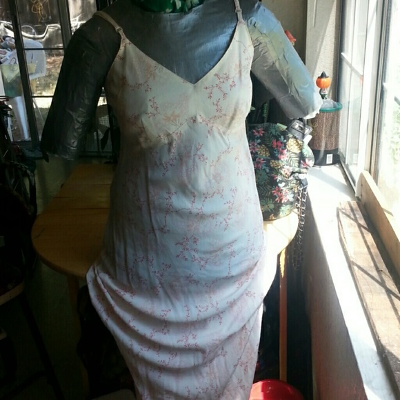 Maxi dress?long flowing