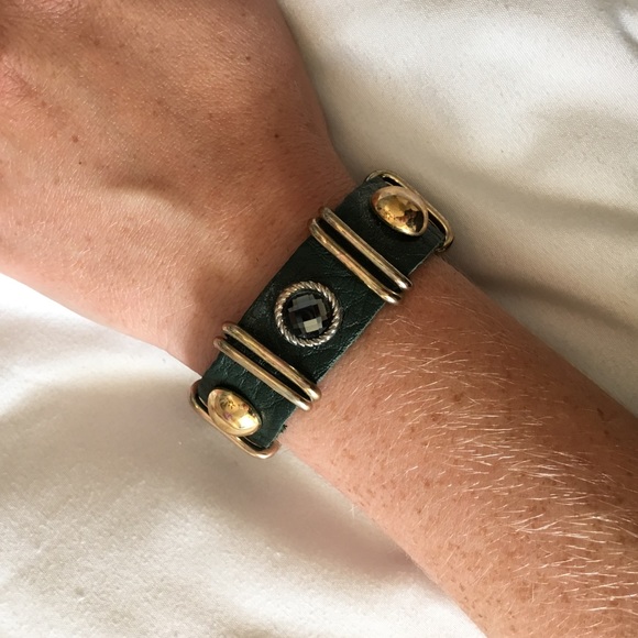 Leather green bracelet