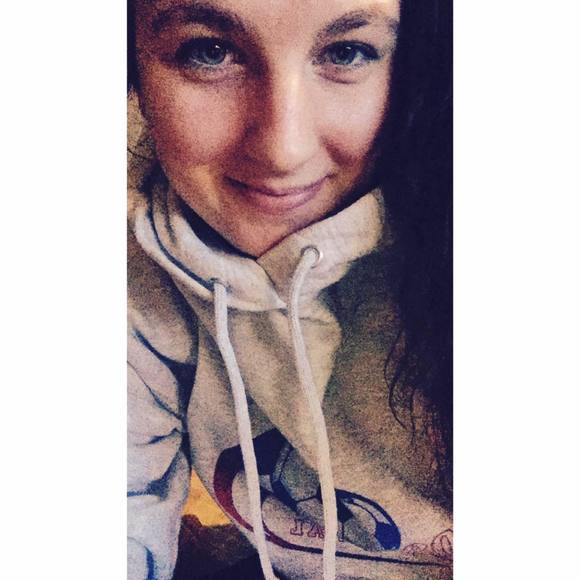 Meet your Posher, Amanda - Picture 1 of 1