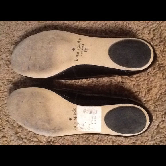 Kate Spade black patent leather flats size 6 - Picture 4 of 4