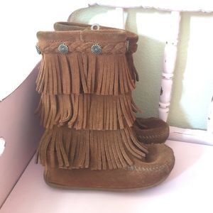 Minnetonka toddler fringe boots!