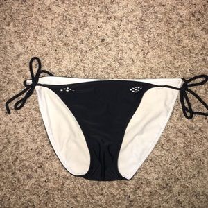 Bathing suit bottoms