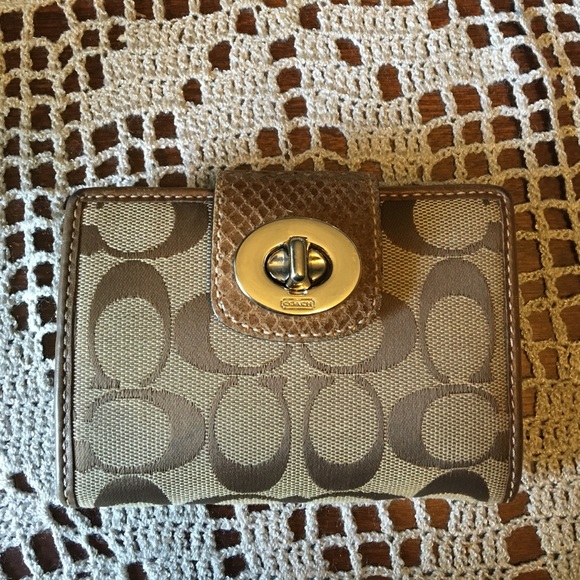 Authentic Coach small wallet
