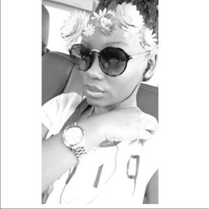 Meet your Posher, Shekinah