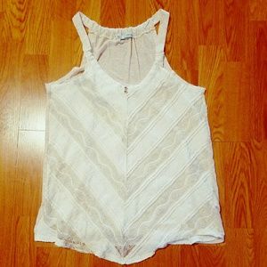 🆕 Listing Cream with gold lace detail tank