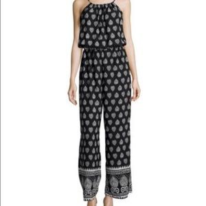 Cute jumpsuit (never worn)