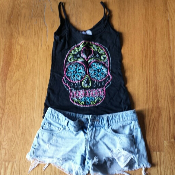 Sugar skull embroidered tank top - Picture 1 of 3