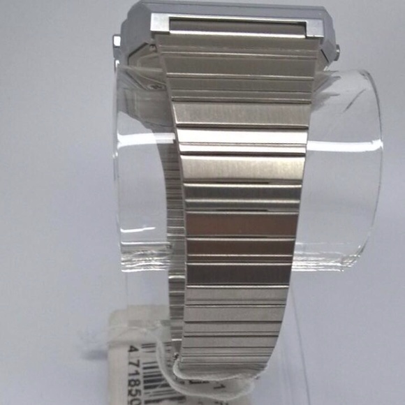 CASIO DIGITAL - Picture 3 of 3