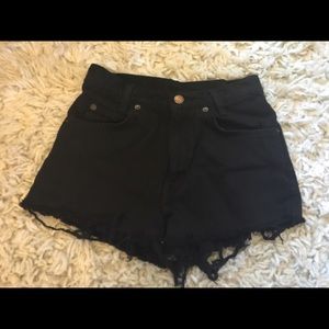 Vintage Levi high waited shorts