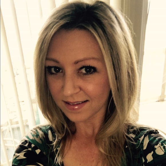 Meet your Posher, Mandy - Picture 3 of 3