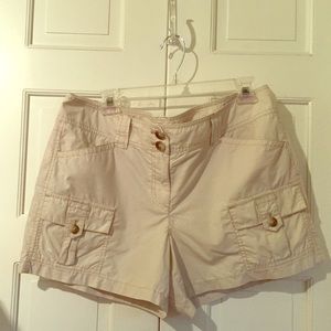 Thin, cool khaki safari shorts