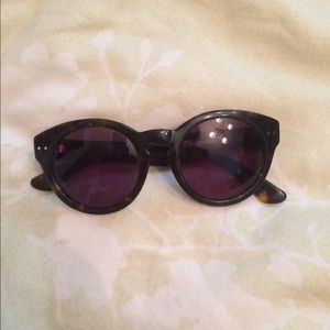 Madewell tortoiseshell glasses