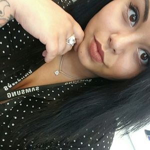 Meet your Posher, Traci