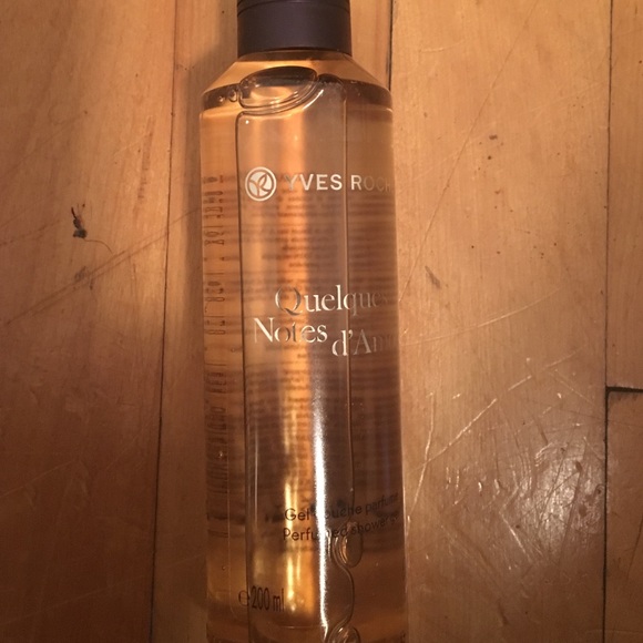 Perfumed shower gel