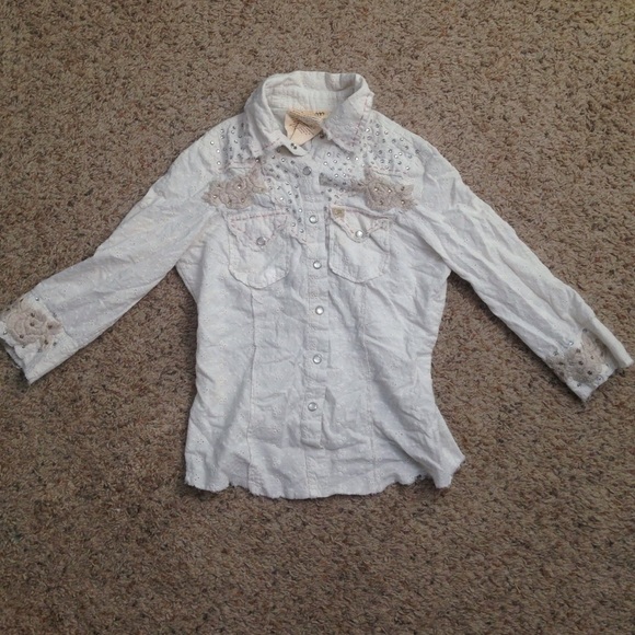 Miss me embroidered button down top