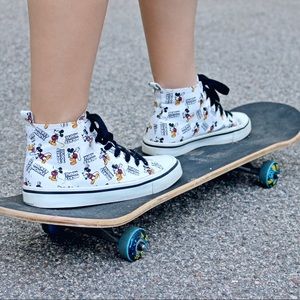 Mickey Mouse Converse 🐭
