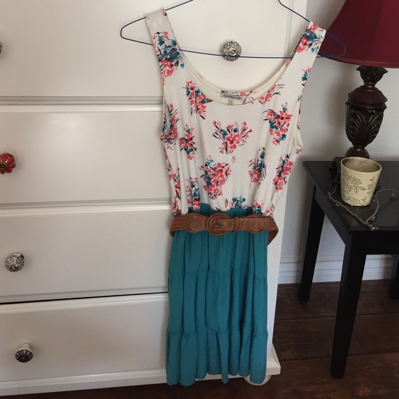 Dress with belt