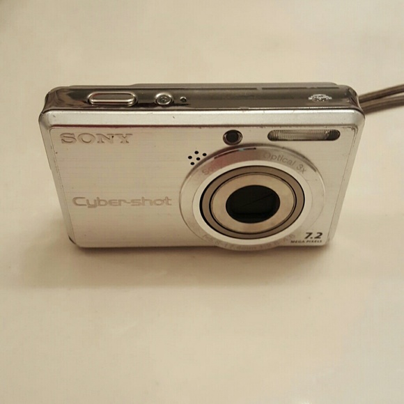Sony cyber shot 7.2 mega pixel camera - Picture 3 of 3