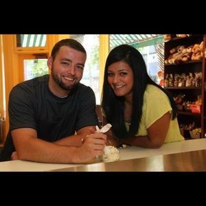 Meet your Posher, Estela