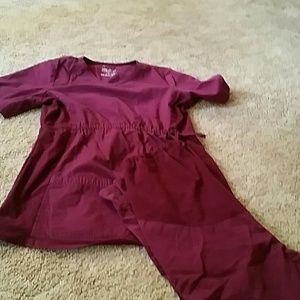 Maternity scrubs size small