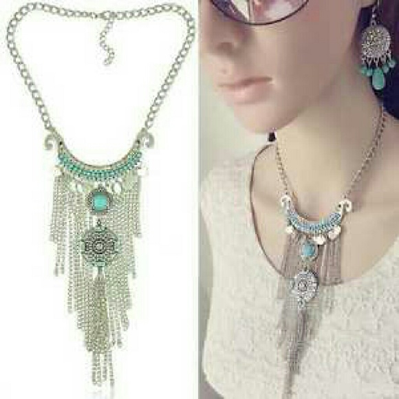 Jewelry - NWT Beautiful Exotic Bohemian Silver Necklace