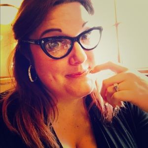 Meet your Posher, Keri