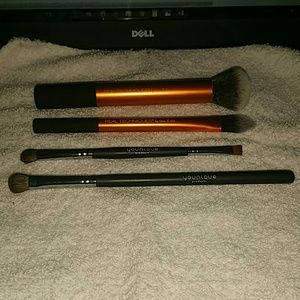 Real Technique and Younique Makeup Brushes