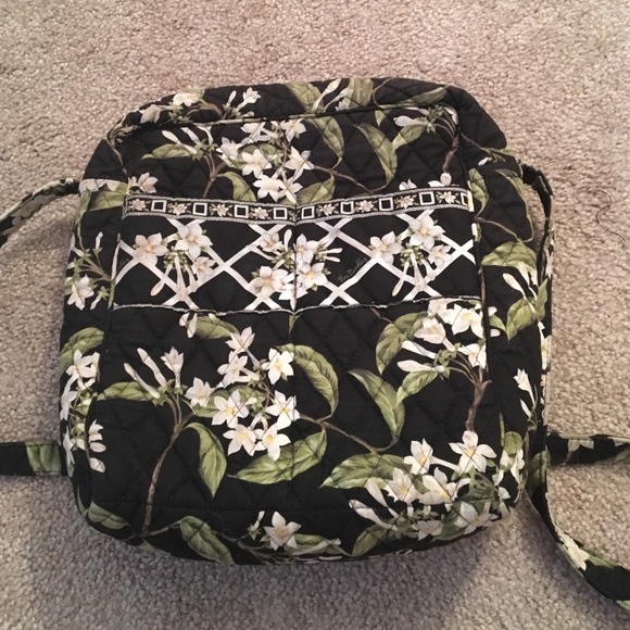 Vera Bradley Handbags - Vera Bradley cross body purse