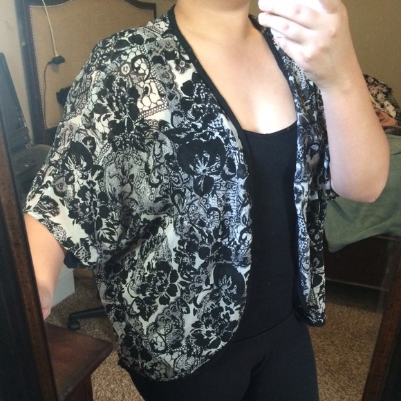 Cardigan - Picture 4 of 4