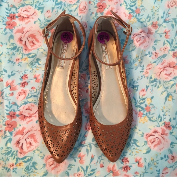 BCBG Pointed Flats