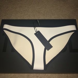 BRAND NEW triangl bikini bottom
