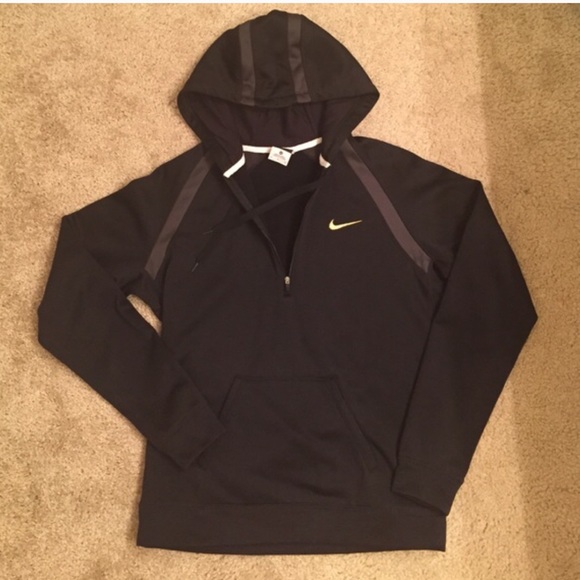 Nike Tops - *TRADED* Nike Half Zip