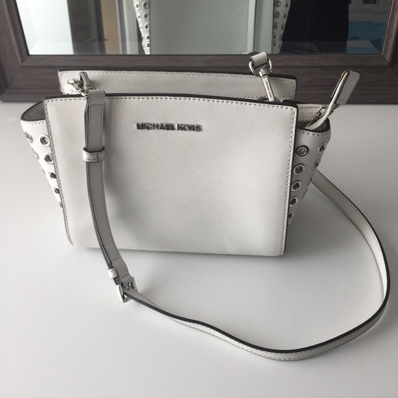 Michael Kors Messenger