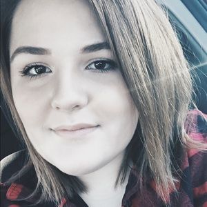 Meet your Posher, Jade