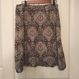 Knee length, lined skirt