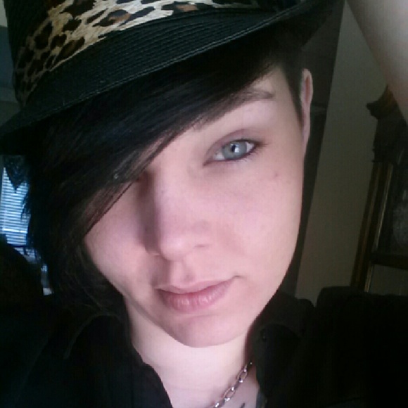 Meet your Posher, Lexi